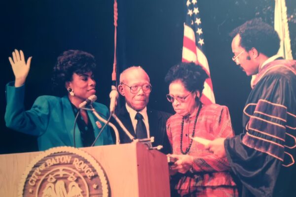 sharon-broome-swaering-in